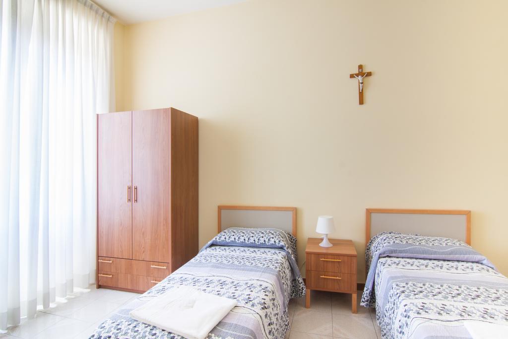 Ostello Villa Monte Mario Рим Экстерьер фото