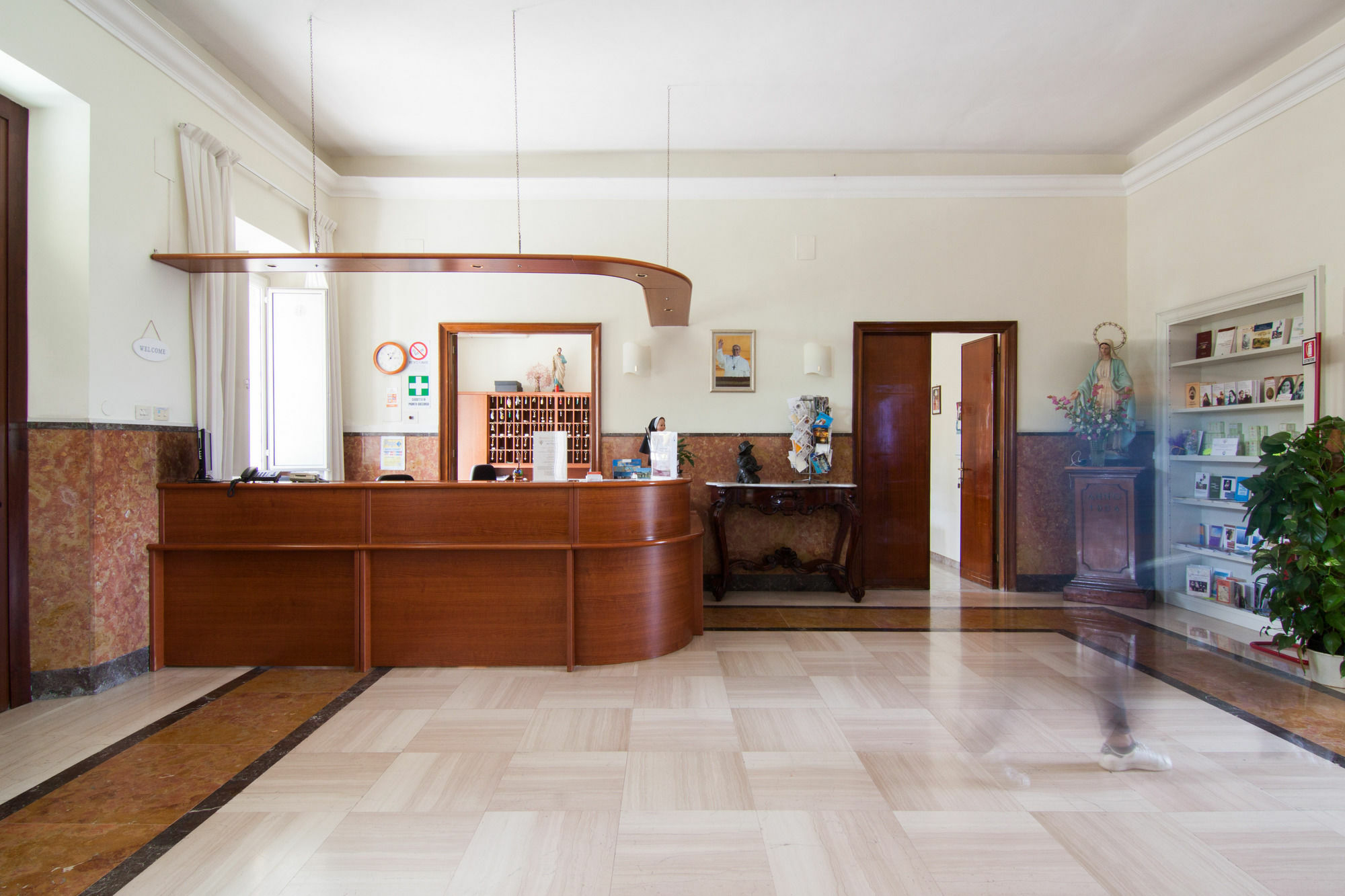 Ostello Villa Monte Mario Рим Экстерьер фото